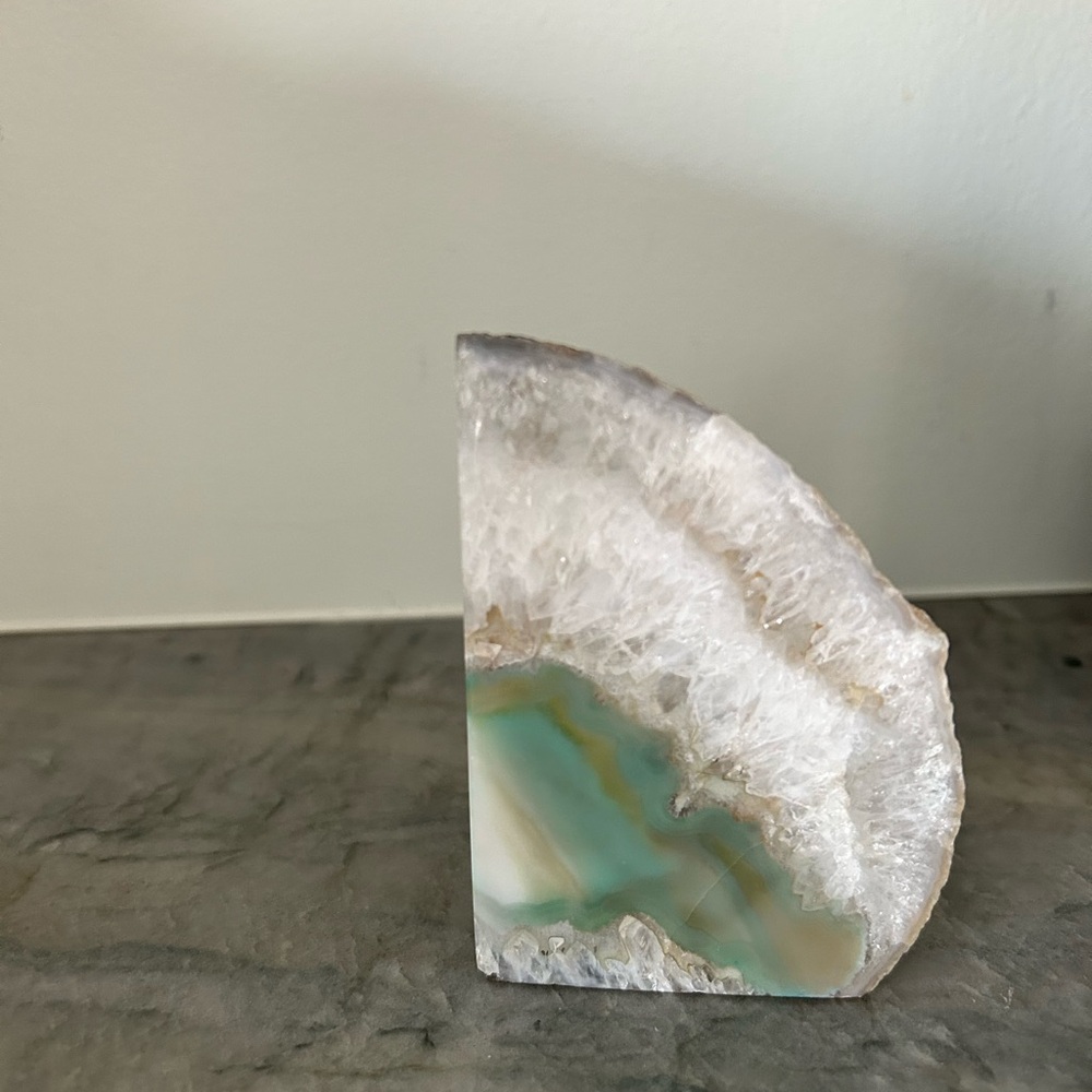 Elegant Agate Bookend - White and Green